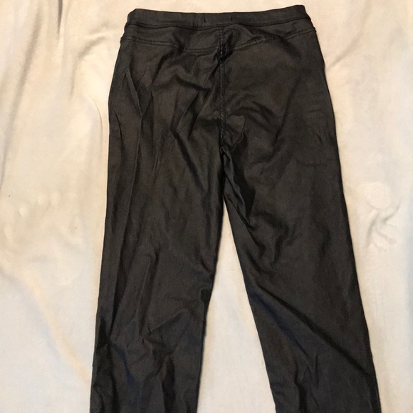 Black skinny faux leather pants - Picture 4 of 5